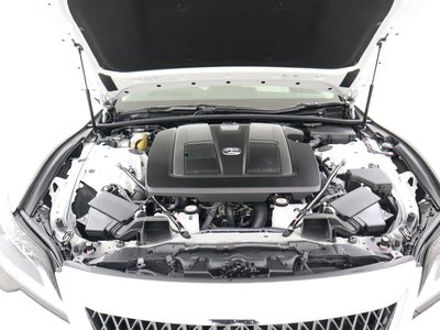 صورة 7 لـ 2025 Lexus LS