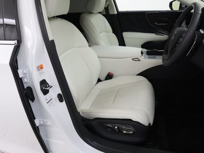 صورة مصغرة 26 لـ 2025 Lexus LS