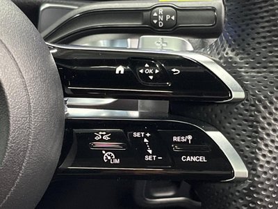MERCEDES-BENZ GLB - 8