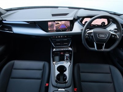 2025 AUDI E-TRON GT QUATTRO photo 6