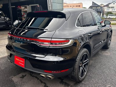 2021 Porsche MACAN photo 5
