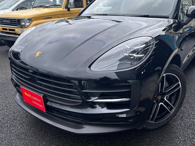 2021 Porsche MACAN thumbnail 36