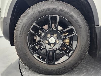 LAND ROVER DEFENDER - 6