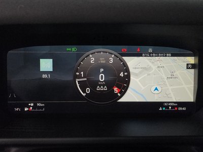 LAND ROVER DEFENDER - 8