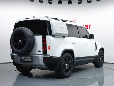 LAND ROVER DEFENDER - 3