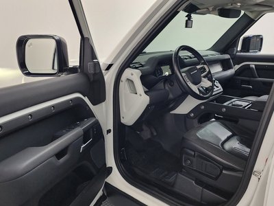 LAND ROVER DEFENDER - 10