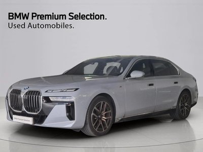 BMW 7 SERIES - 1