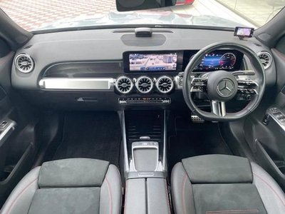 2025 Mercedes-BENZ GLB photo 2