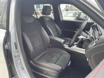 2025 Mercedes-BENZ GLB photo 9