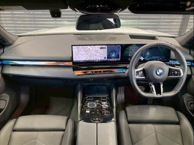 BMW 5 SERIES - 3