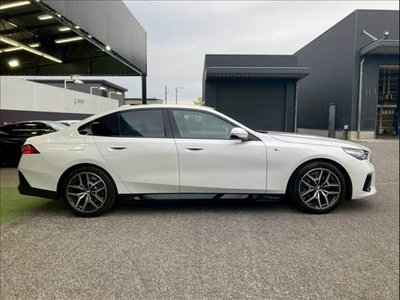 2024 BMW 5 SERIES 缩略图 15