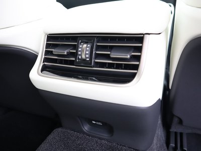 صورة مصغرة 71 لـ 2024 Lexus LS