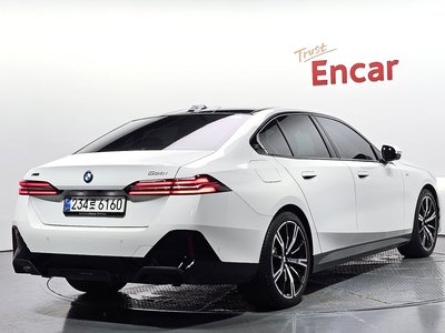 BMW 5 SERIES - 4