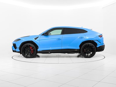 LAMBORGHINI URUS - 5