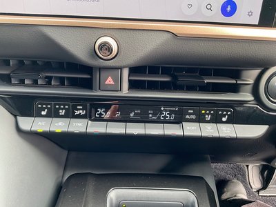 2025 Toyota CROWN SPORT thumbnail 18
