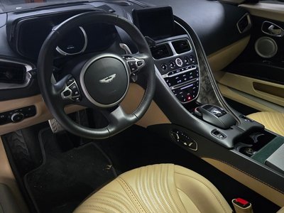 ASTON MARTIN DB11 - 3