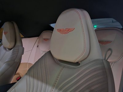 ASTON MARTIN DB11 - 7