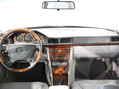 1995 Mercedes-BENZ E-CLASS — миниатюра 48