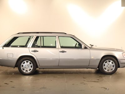1995 Mercedes-BENZ E-CLASS — миниатюра 74