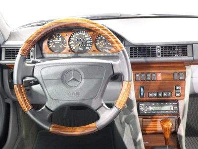 1995 Mercedes-BENZ E-CLASS — миниатюра 47
