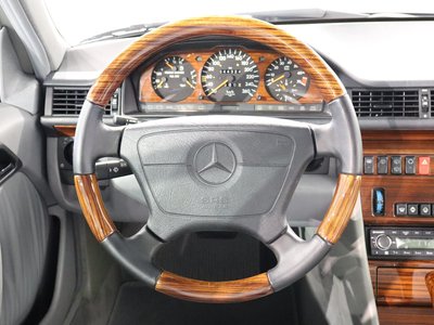 1995 Mercedes-BENZ E-CLASS — миниатюра 46