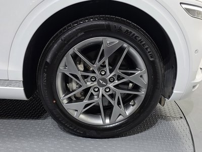 2023 Genesis GV70 photo 8