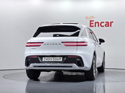 2023 Genesis GV70 photo 3