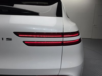 2023 Genesis GV70 photo 10