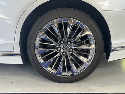 2021 Lexus LS — миниатюра 19