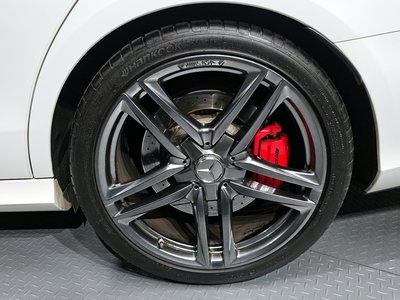 MERCEDES-BENZ E-CLASS - 8