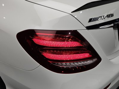 MERCEDES-BENZ E-CLASS - 10