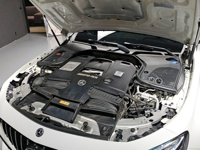 MERCEDES-BENZ E-CLASS - 7