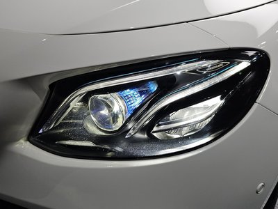 MERCEDES-BENZ E-CLASS - 9