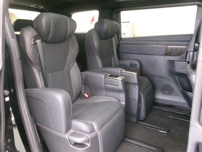 صورة مصغرة 15 لـ 2023 Toyota VELLFIRE