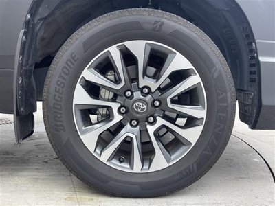 2022 Toyota LAND CRUISER PRADO — миниатюра 39