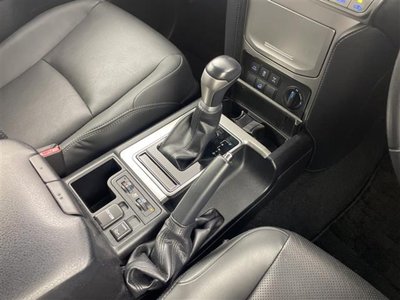 2022 Toyota LAND CRUISER PRADO — миниатюра 13