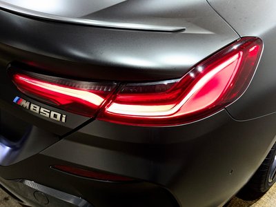 BMW 8 SERIES - 10