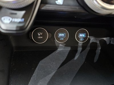 2020 Genesis THE NEW G70 — миниатюра 29