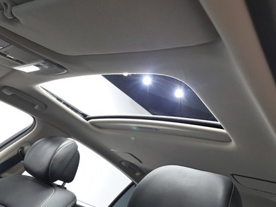 2020 Genesis G90 thumbnail 34