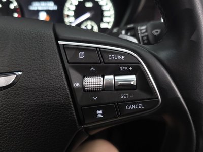 2020 Genesis G90 thumbnail 22