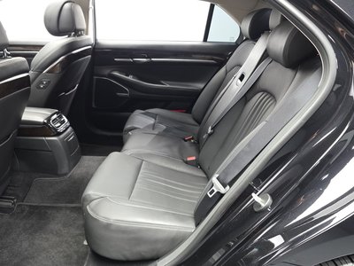 2020 Genesis G90 thumbnail 16