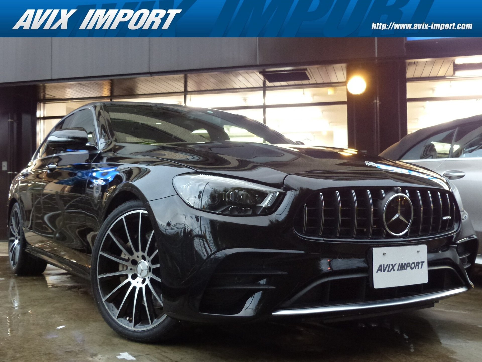 MERCEDES-BENZ E-CLASS AMG - View 1