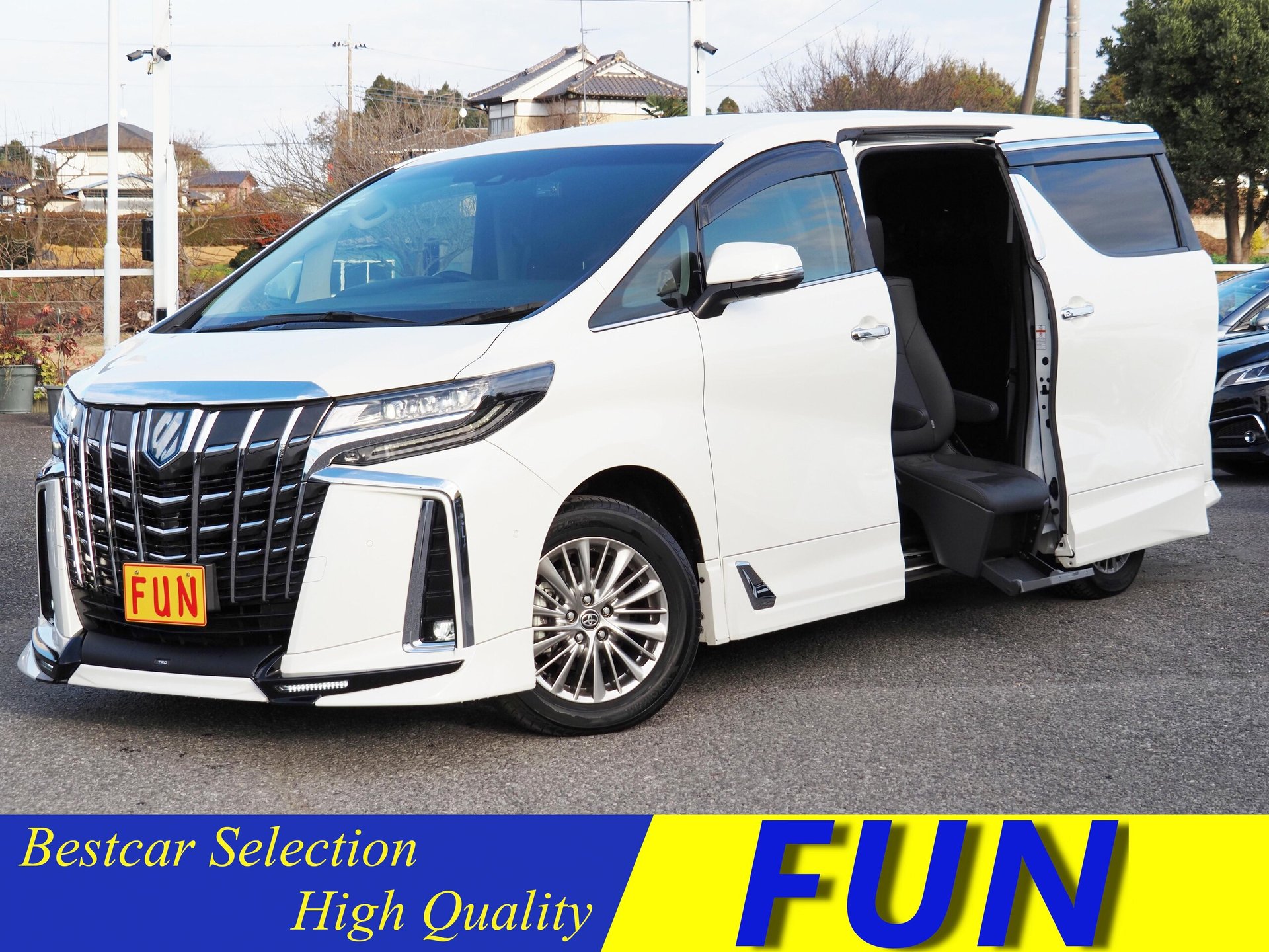 TOYOTA ALPHARD - View 1