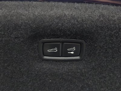 2021 Porsche TAYCAN — миниатюра 19