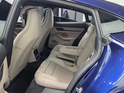 2021 Porsche TAYCAN — миниатюра 11