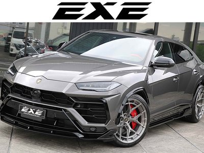 2022 Lamborghini URUS photo 1