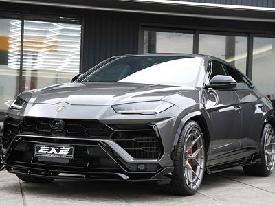 LAMBORGHINI URUS - 2