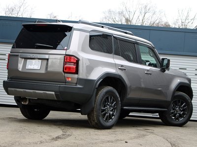 TOYOTA LAND CRUISER 250 - 5