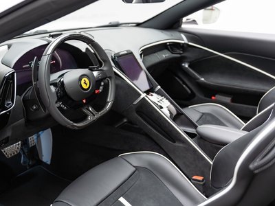 FERRARI ROMA SPIDER - 8