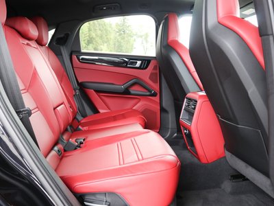 2021 Porsche CAYENNE — миниатюра 76